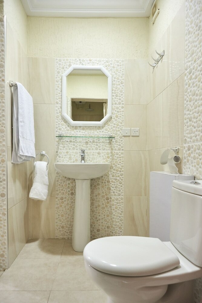 Фото The Ritzz Exclusive Guest House