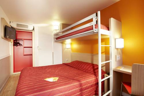 Фото Première Classe Versailles Saint Cyr L'ecole