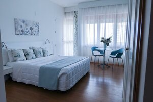 Гостиница Marbela Apartments & Suites