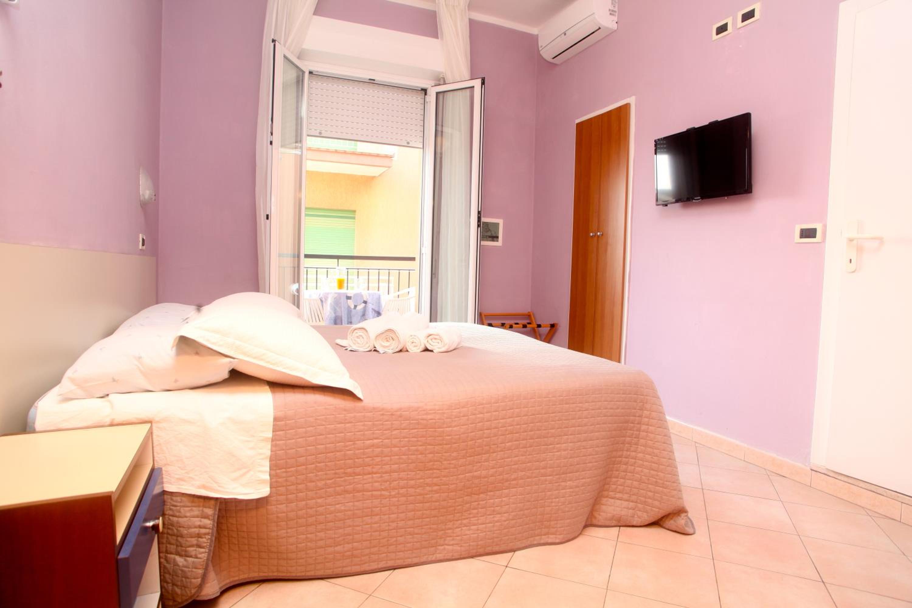 Фото Hotel Eureka