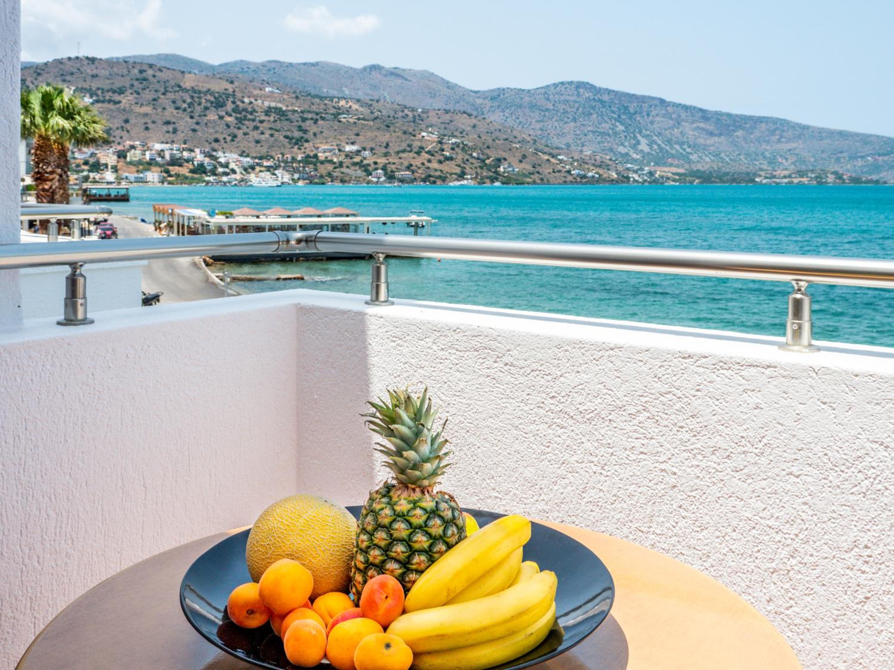 Фото Elounda Alikes Suites & Studios