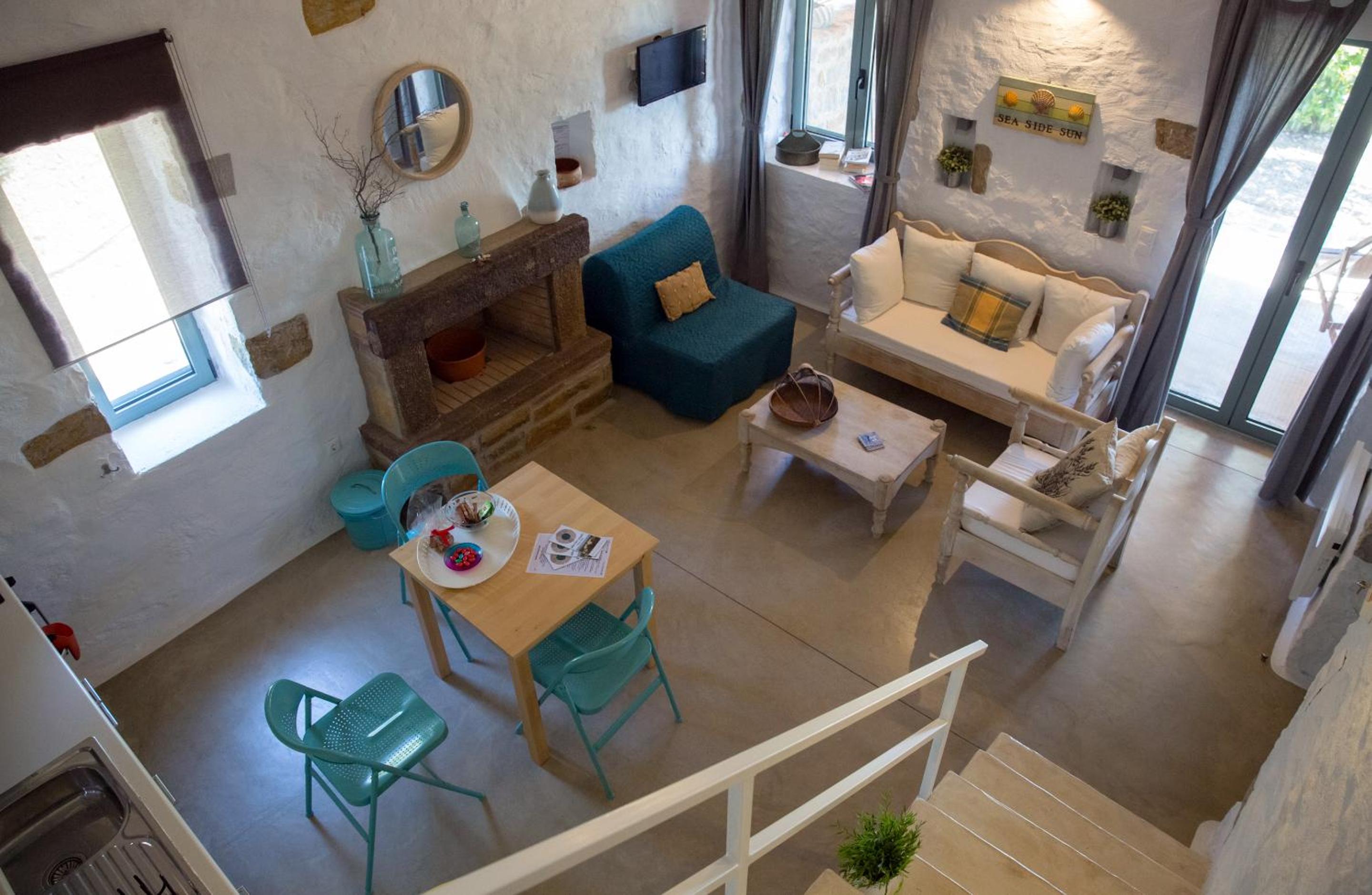 Фото Afentiko Pigadi