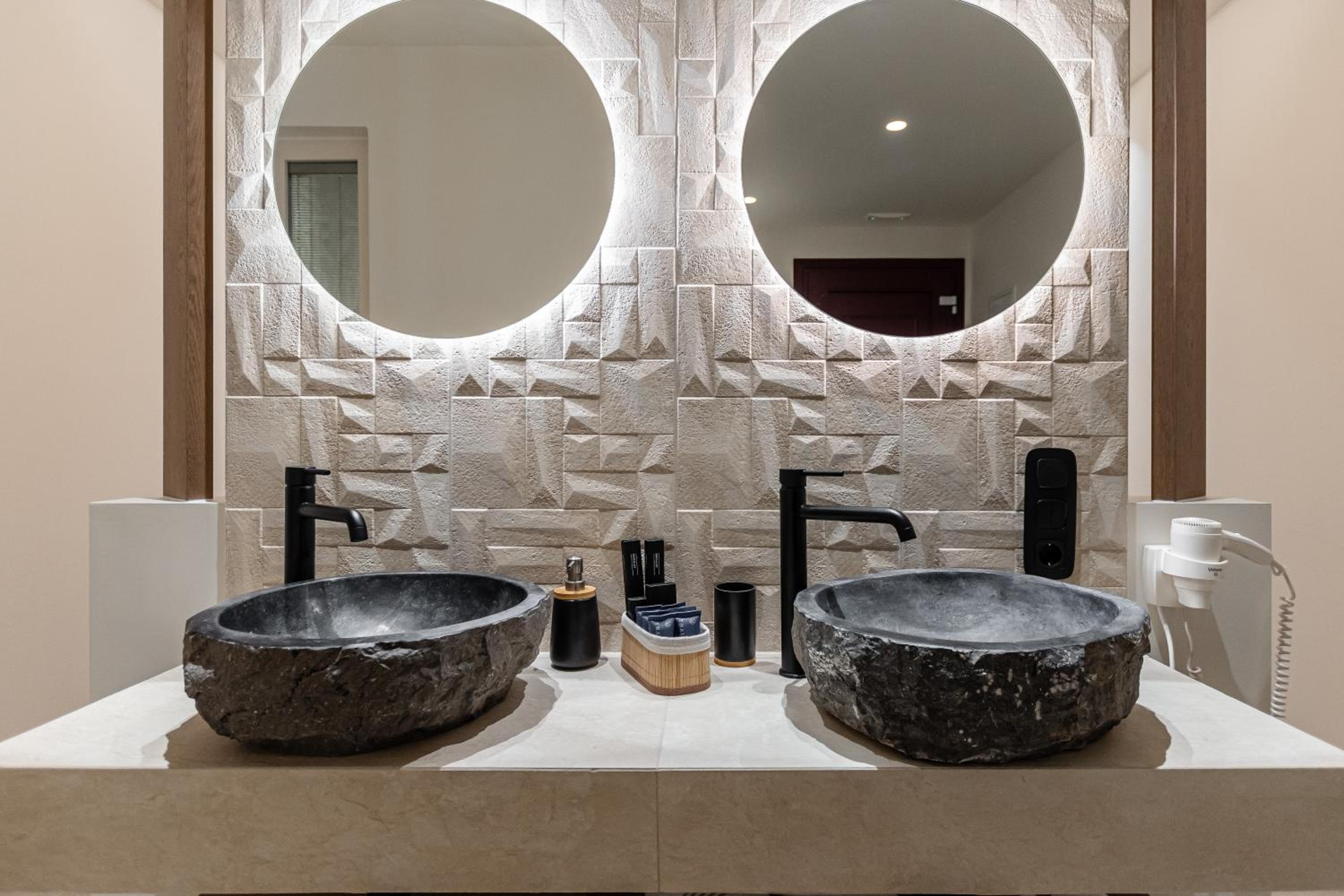 Фото Perla Hotel