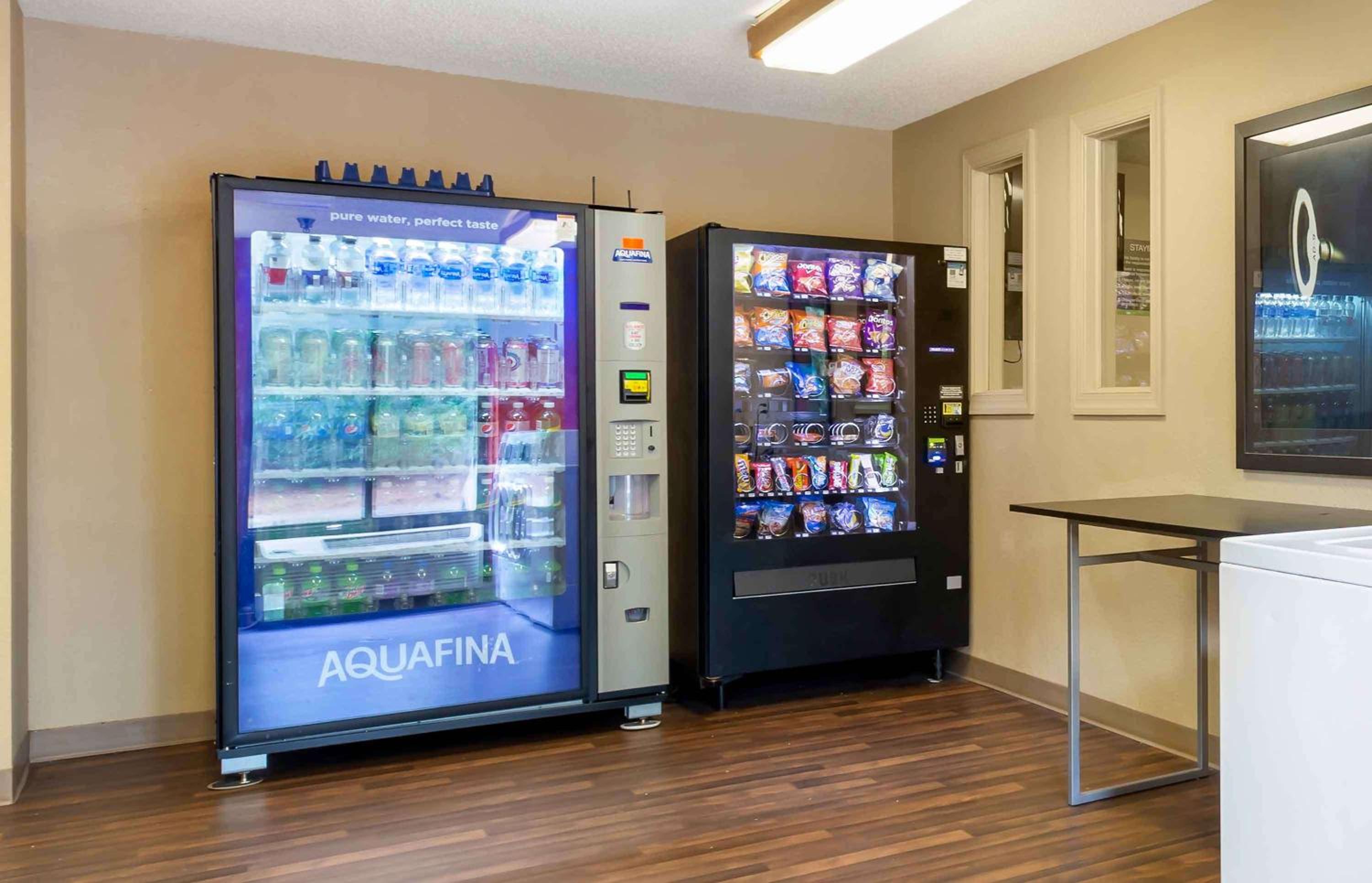 Фото Extended Stay America Suites Raleigh Cary Regency Parkway S