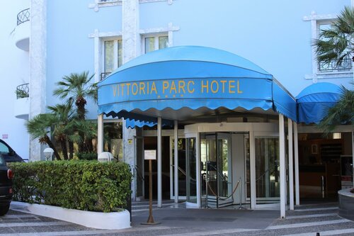 Внешний вид отеля Vittoria Parc Hotel в Барях, фото 1