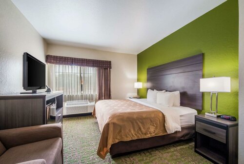 Гостиница Quality Suites San Antonio в Сан-Антонио