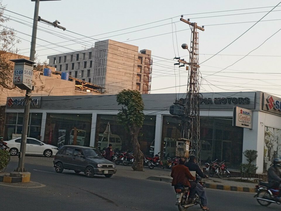 Car service, auto repair Olympia Motors Workshop, Lahore, photo