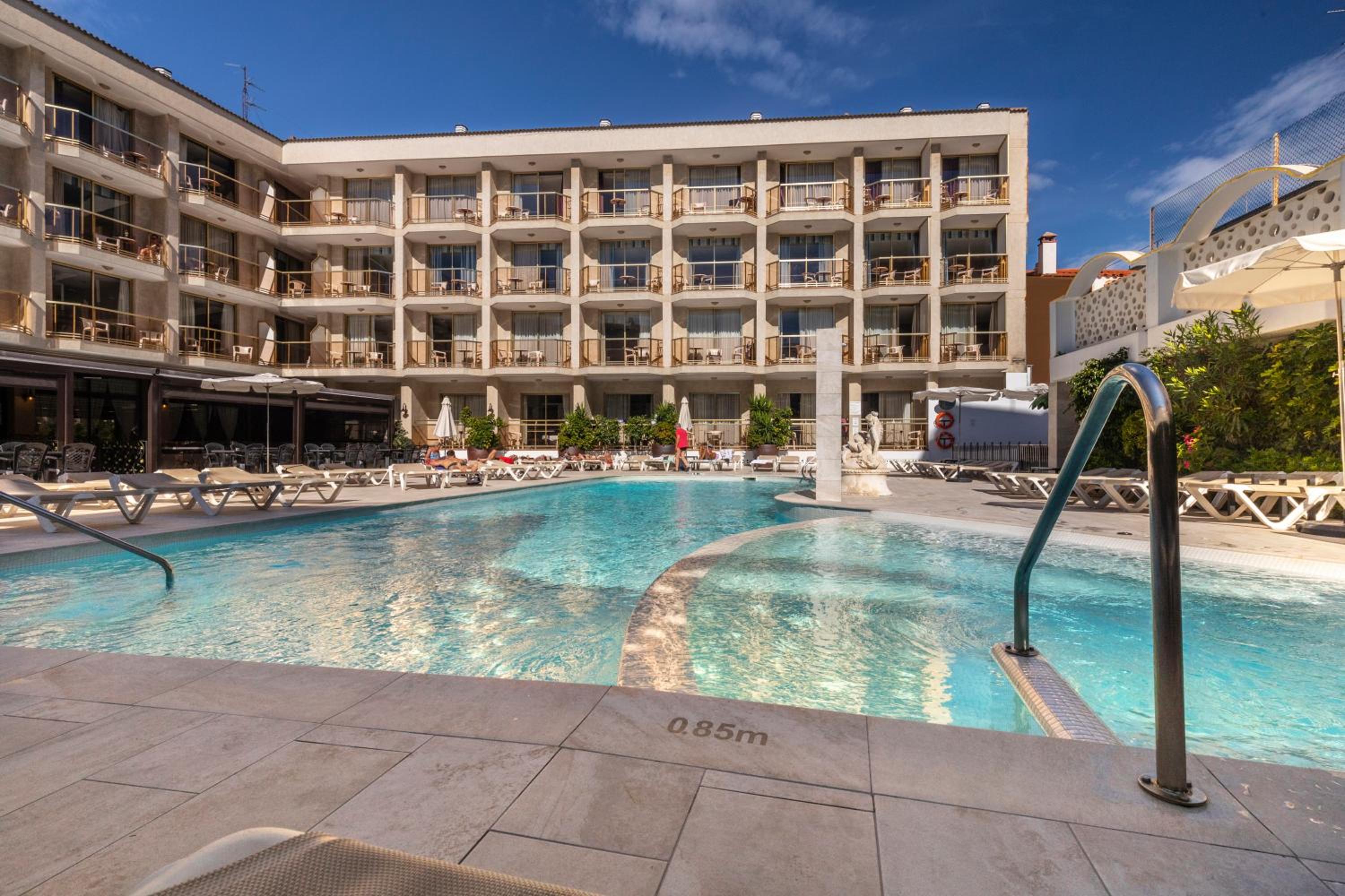 Фото Aparthotel Miami Park