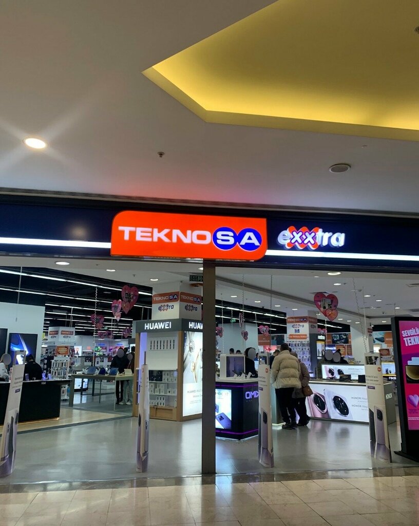Electronics store Teknosa, Istanbul, photo