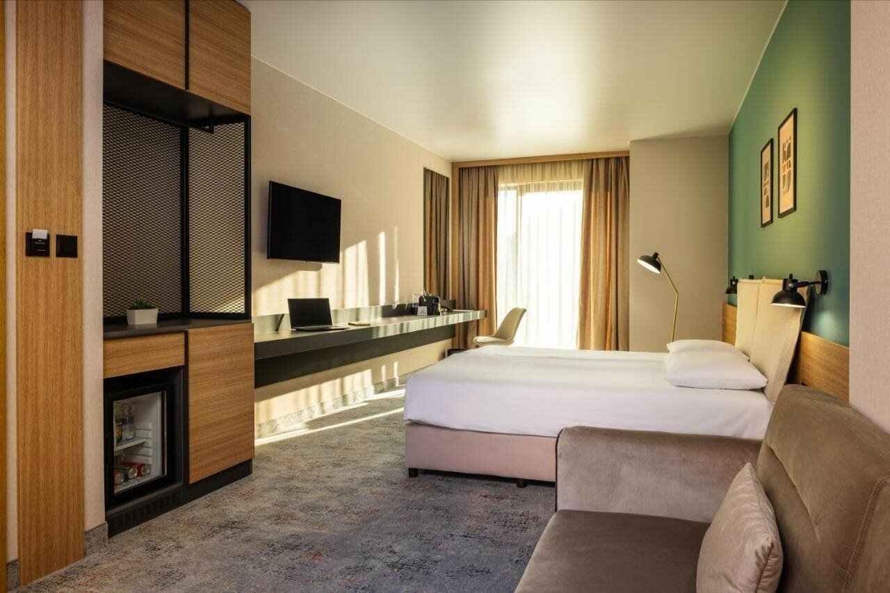 Фото отеля 2