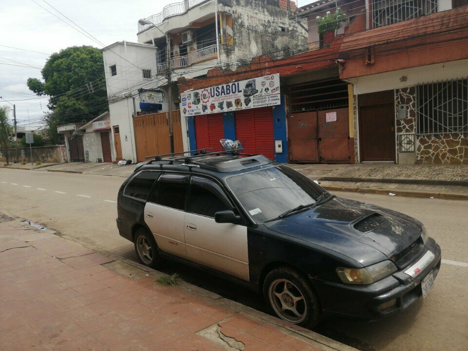 Auto parts and auto goods store Usabol, Santa Cruz de la Sierra, photo