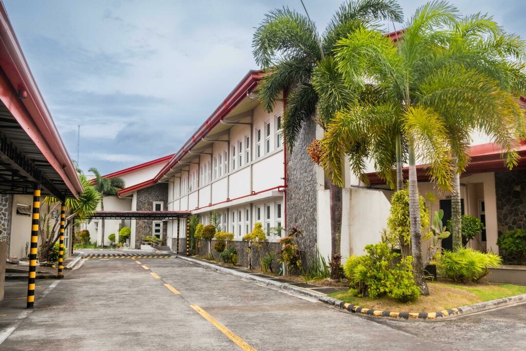Hotel La Piazza Hotel and Convention Center, Legaspi, photo