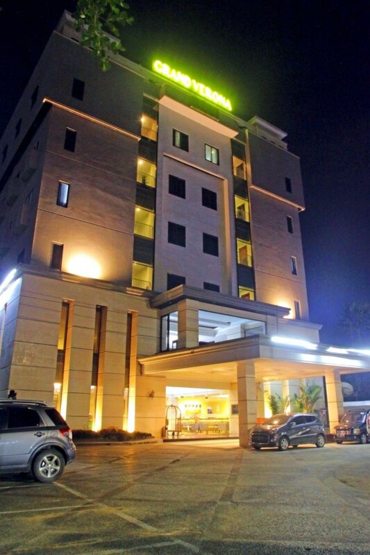 Гостиница Grand Victoria Hotel в Самаринде