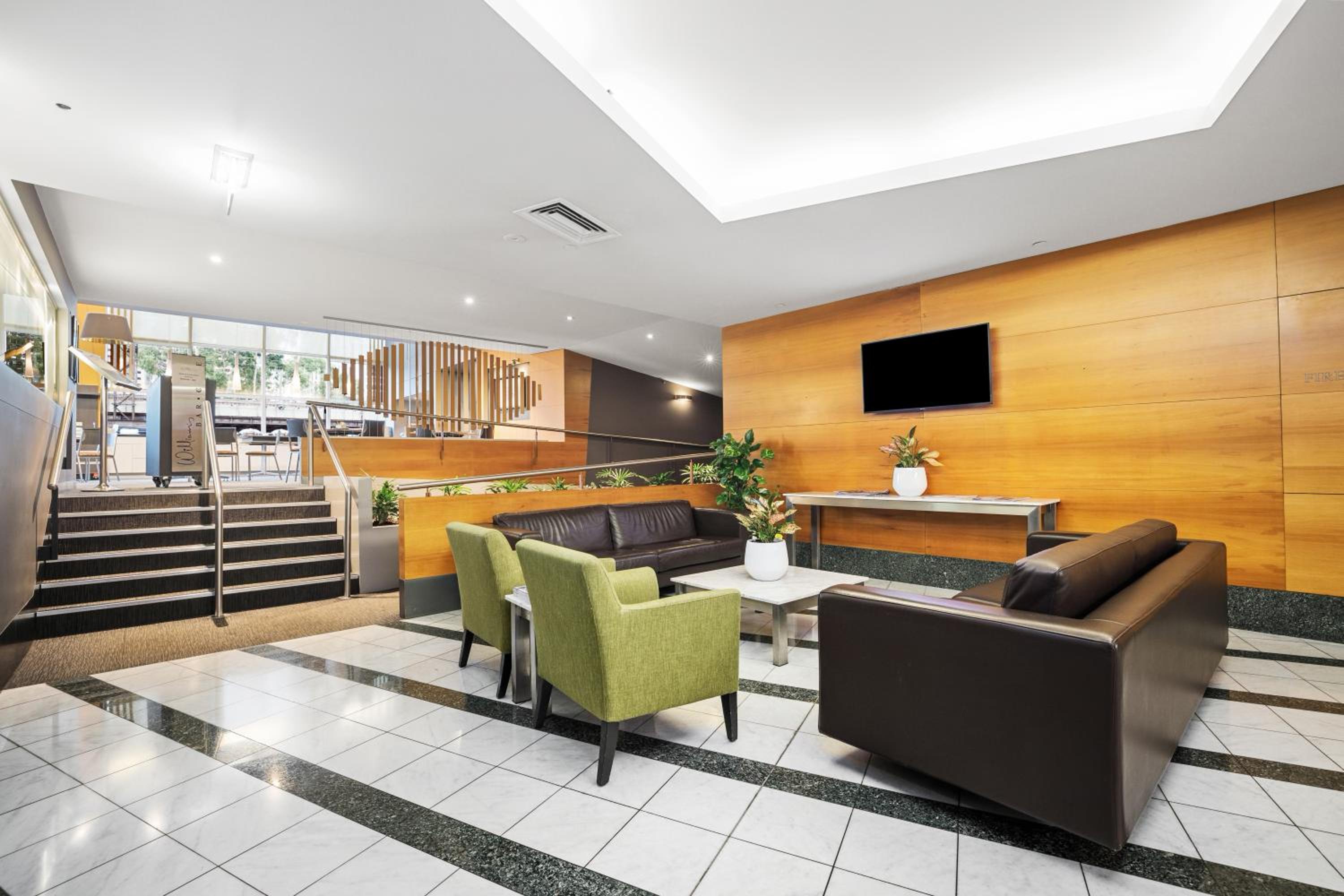 Фото Clarion Suites Gateway