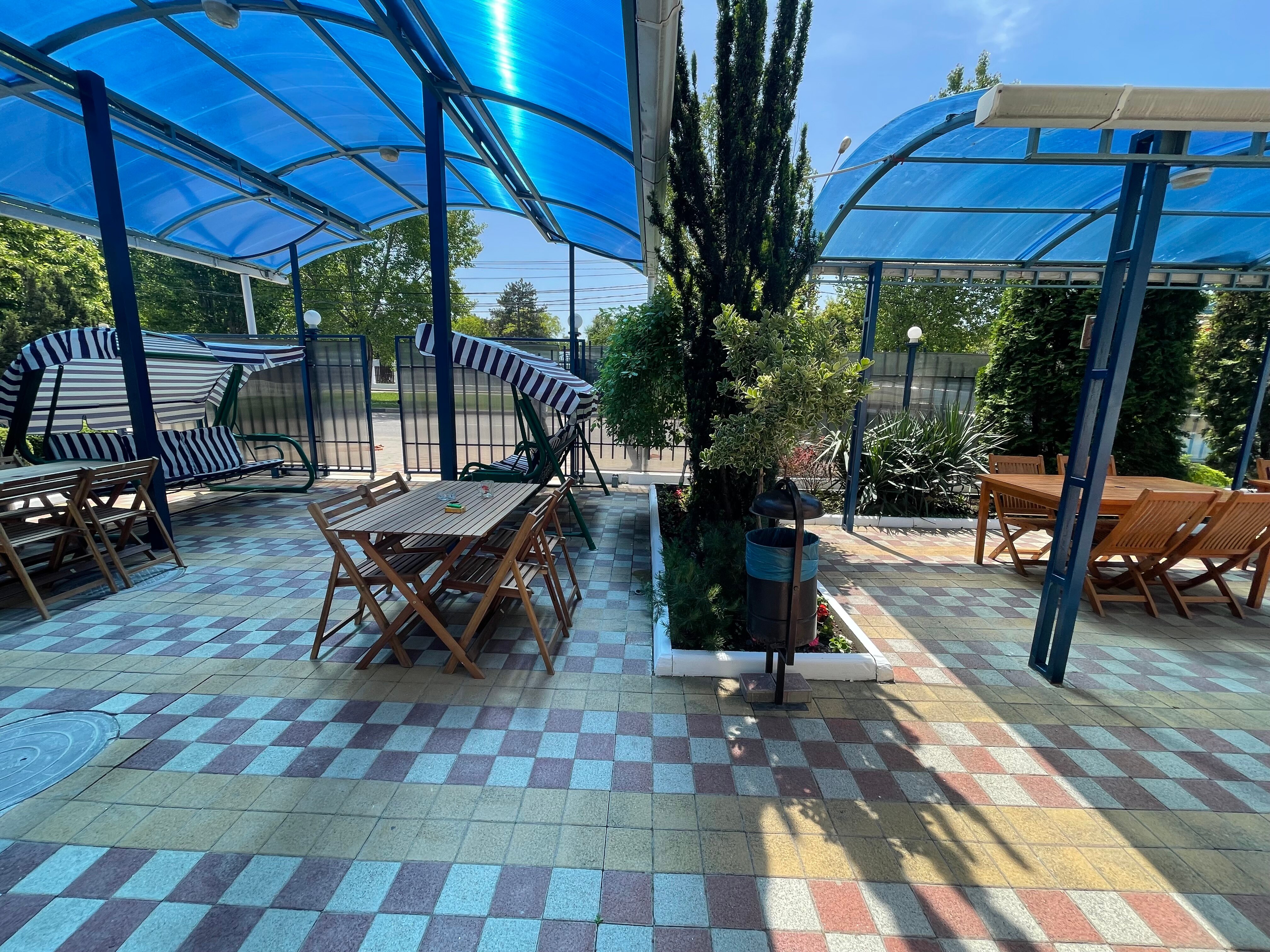 Фото отеля 2