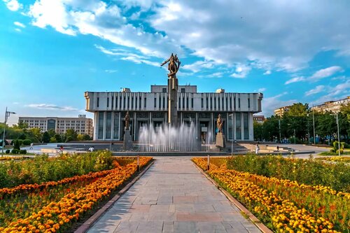 Gimnastikachi porno suratga tushmoqda