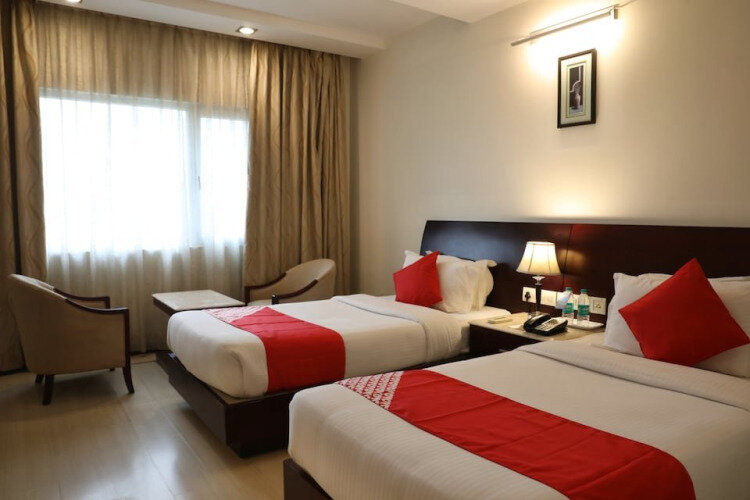 Фото Hotel Abhimaani Vasathi