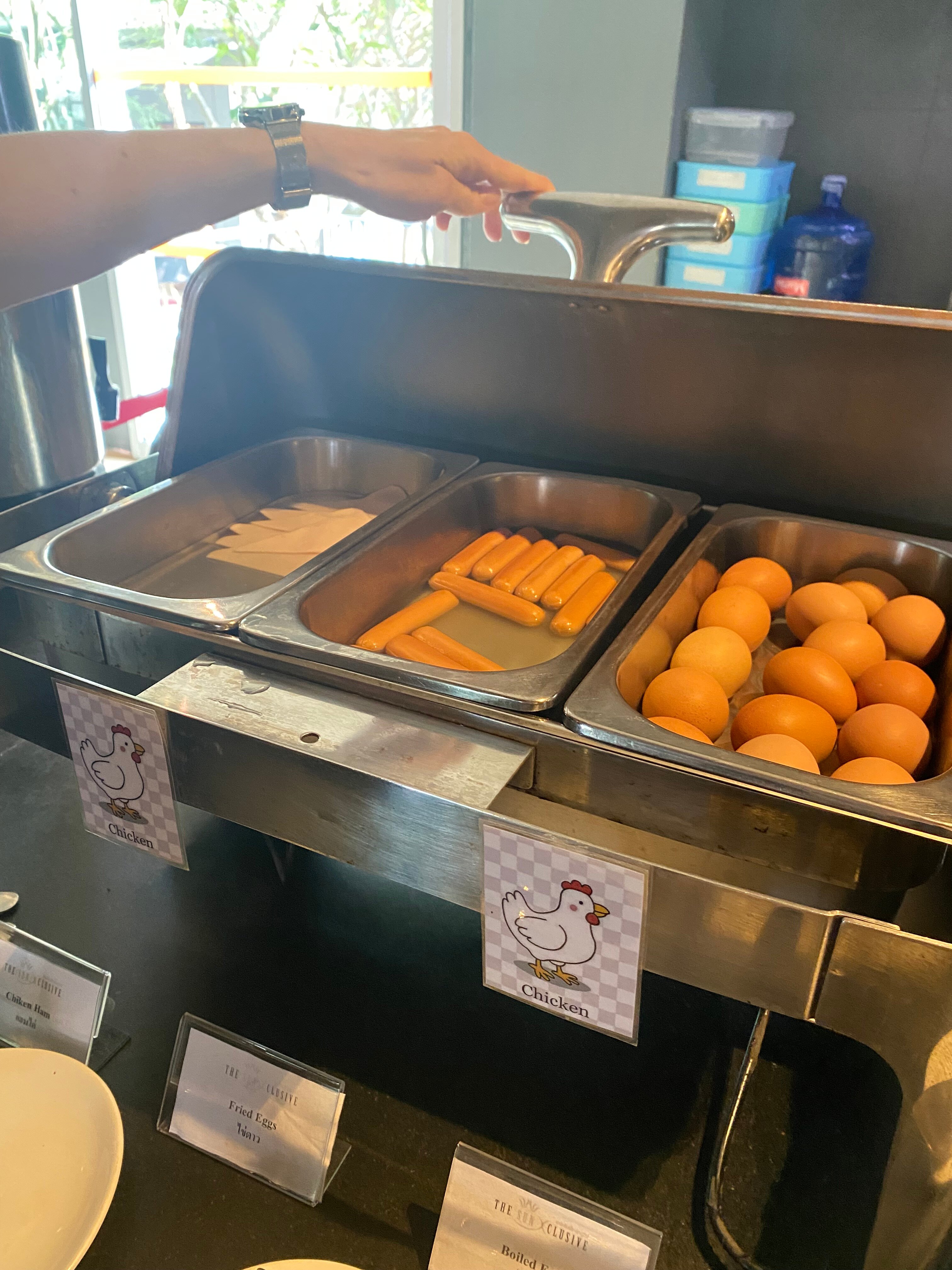 Фото The Sun Xclusive