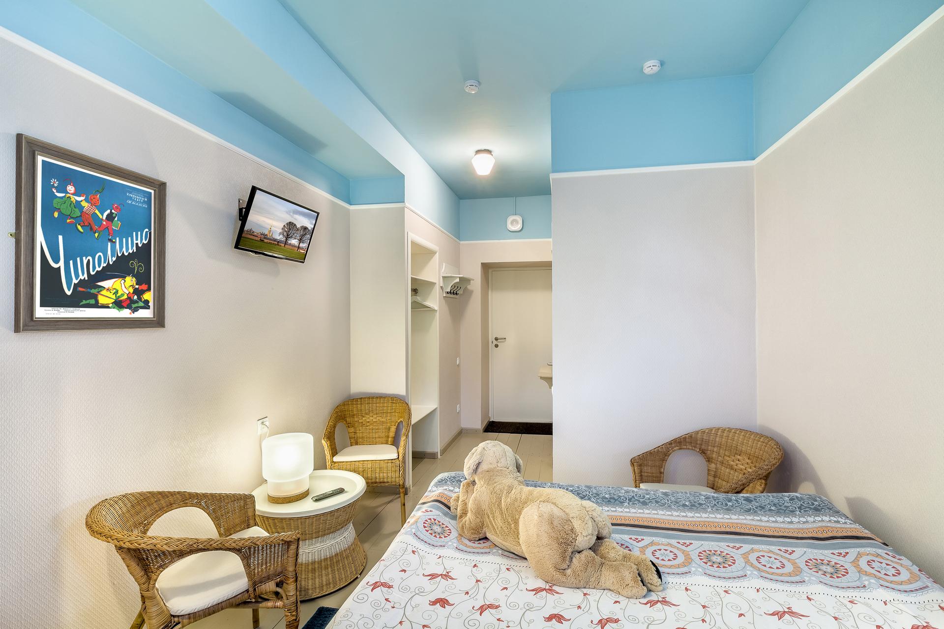 Фото Друзья у Гостиного Двора