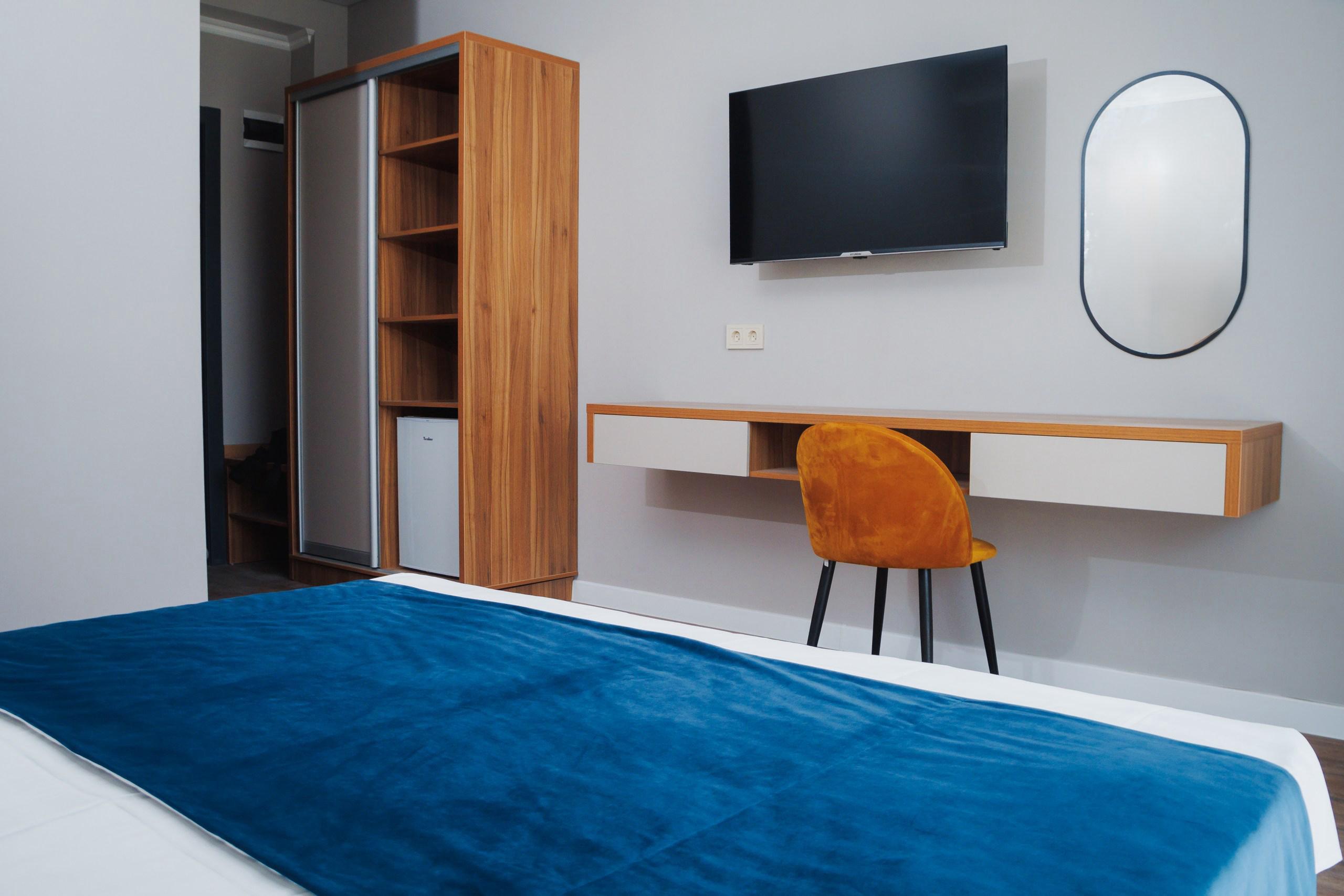 Фото Филоксения