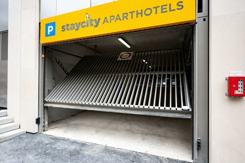 Гостиница Staycity Aparthotels Paris La Defense в Нейи-сюре-Сене