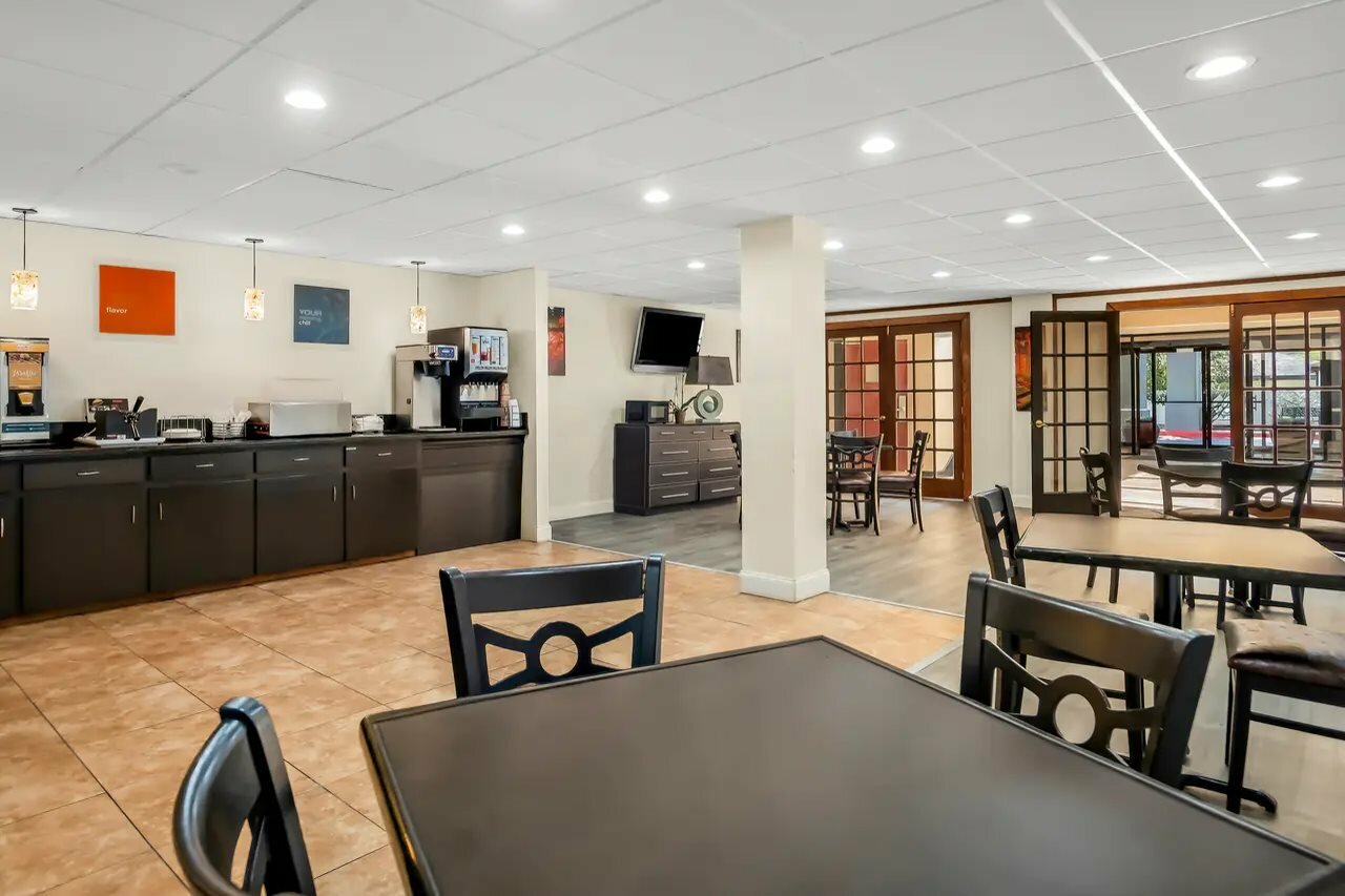 Фото Quality Inn & Suites Lafayette