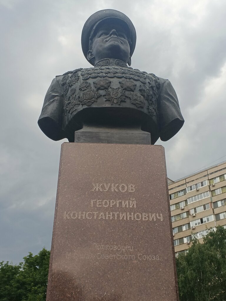 نصب تذكاري للحرب، مقبرة جماعية Георгий Константинович Жуков ، تولياتي، صورة