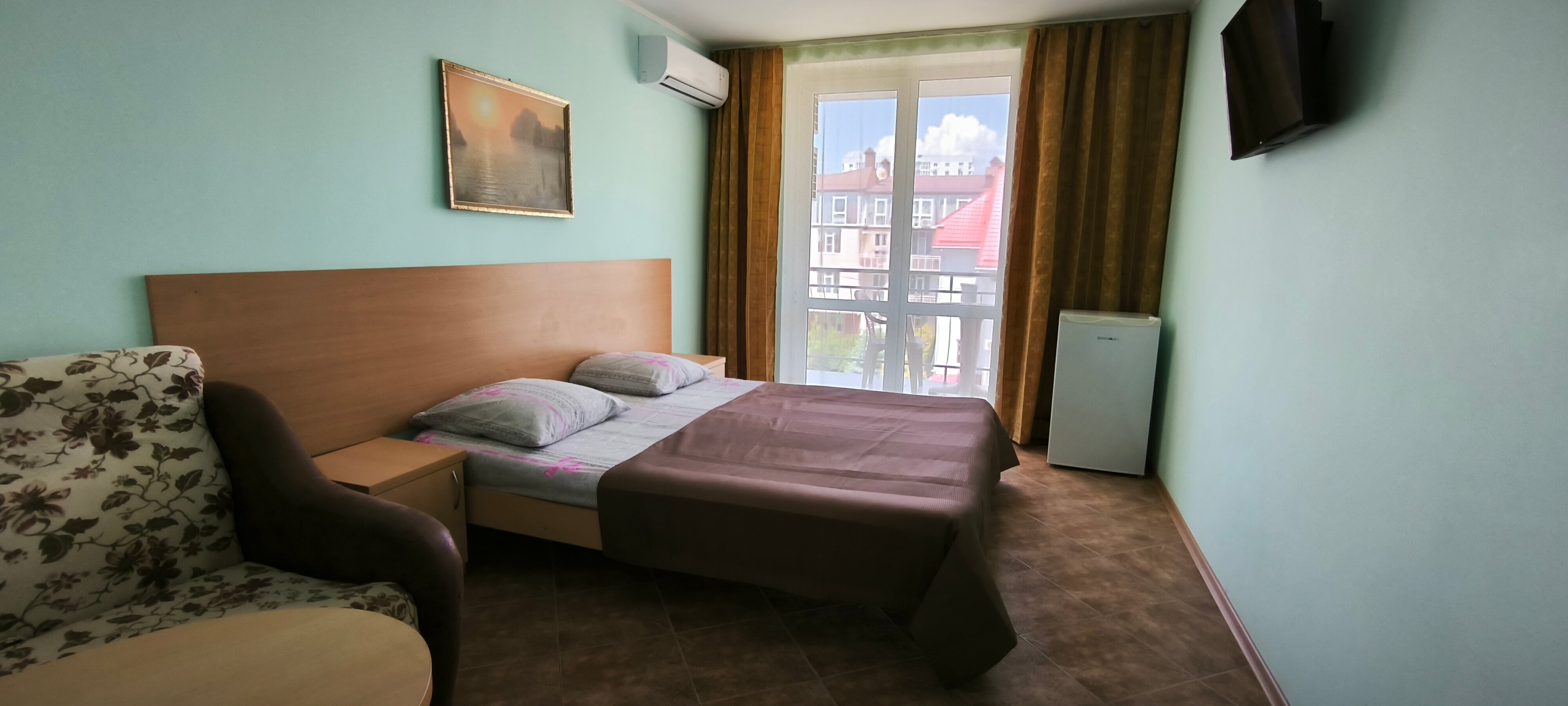 Фото отеля 2