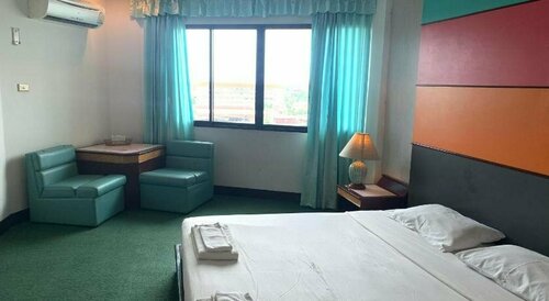 Гостиница Golden Grand Hotel в Пхитсанулоке