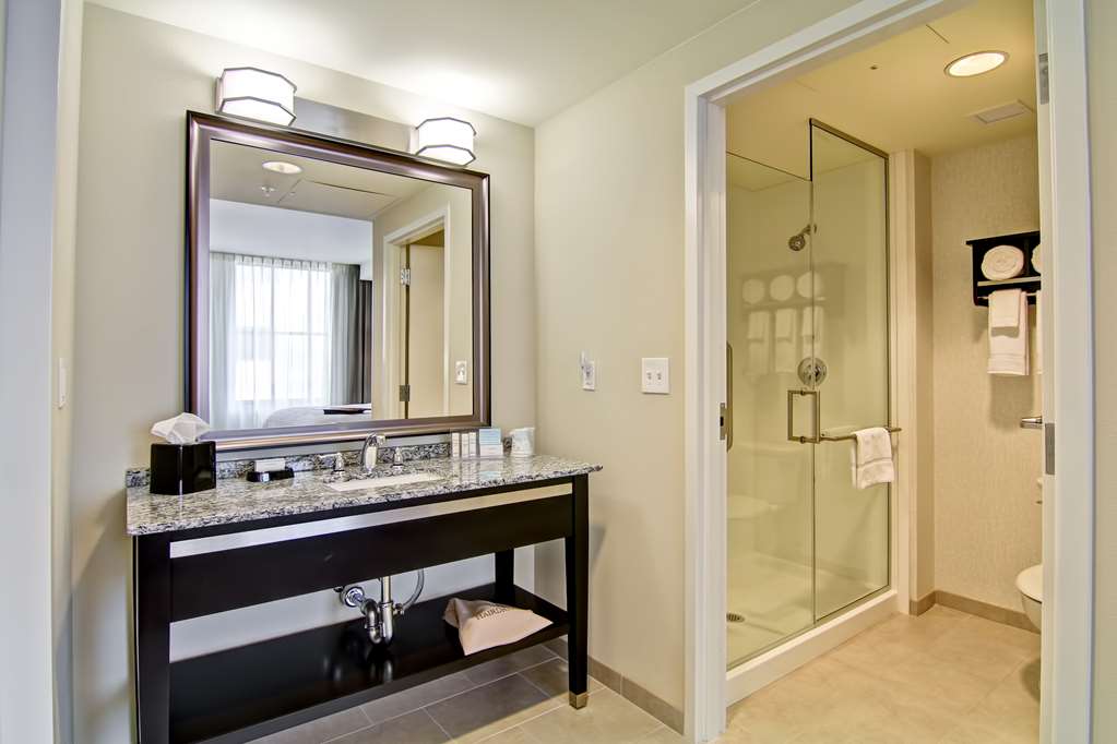 Фото Hampton Inn & Suites Cincinnati-Downtown