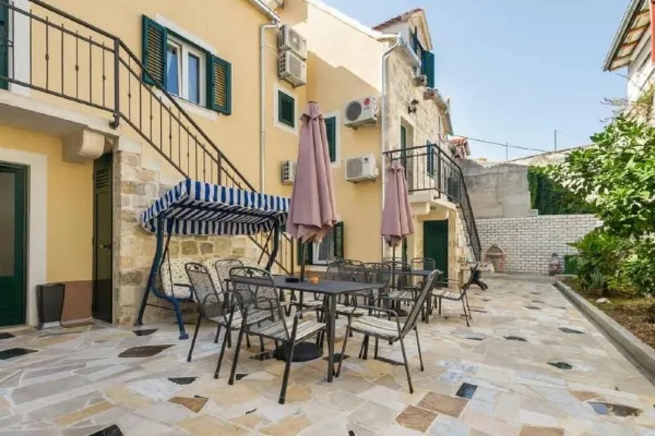 Фото Peruzovic Rooms & Apartments