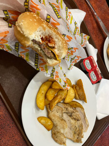Три пескаря (Kimovsk, ulitsa Bessolova, 16), comida rápida