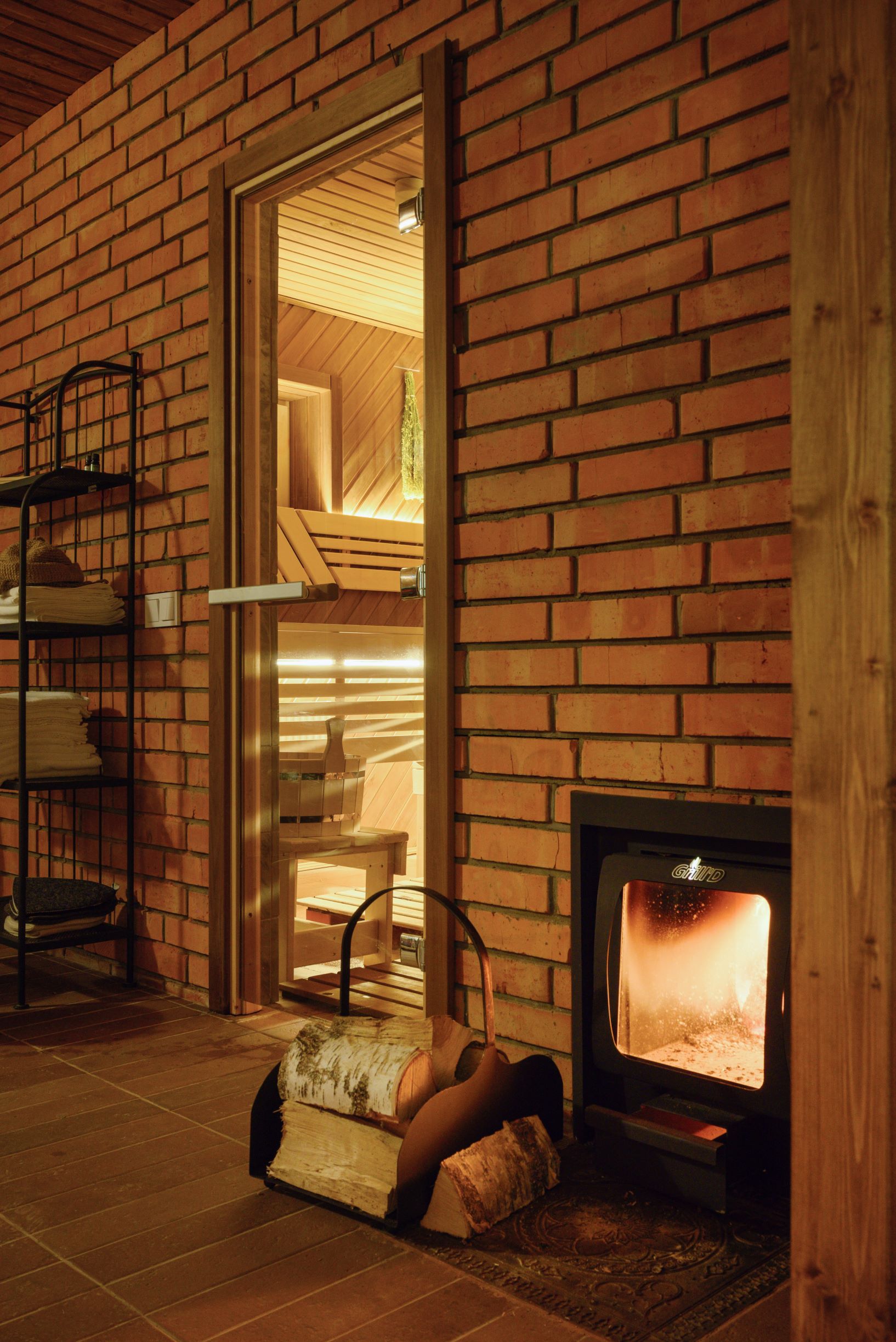 Фото Дымов Дача - Желтый Дом