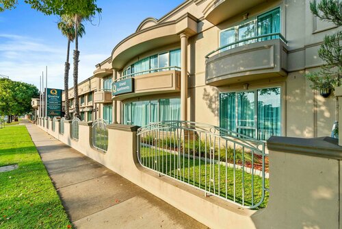 Гостиница Quality Hotel Parklake Shepparton в Шеппартоне