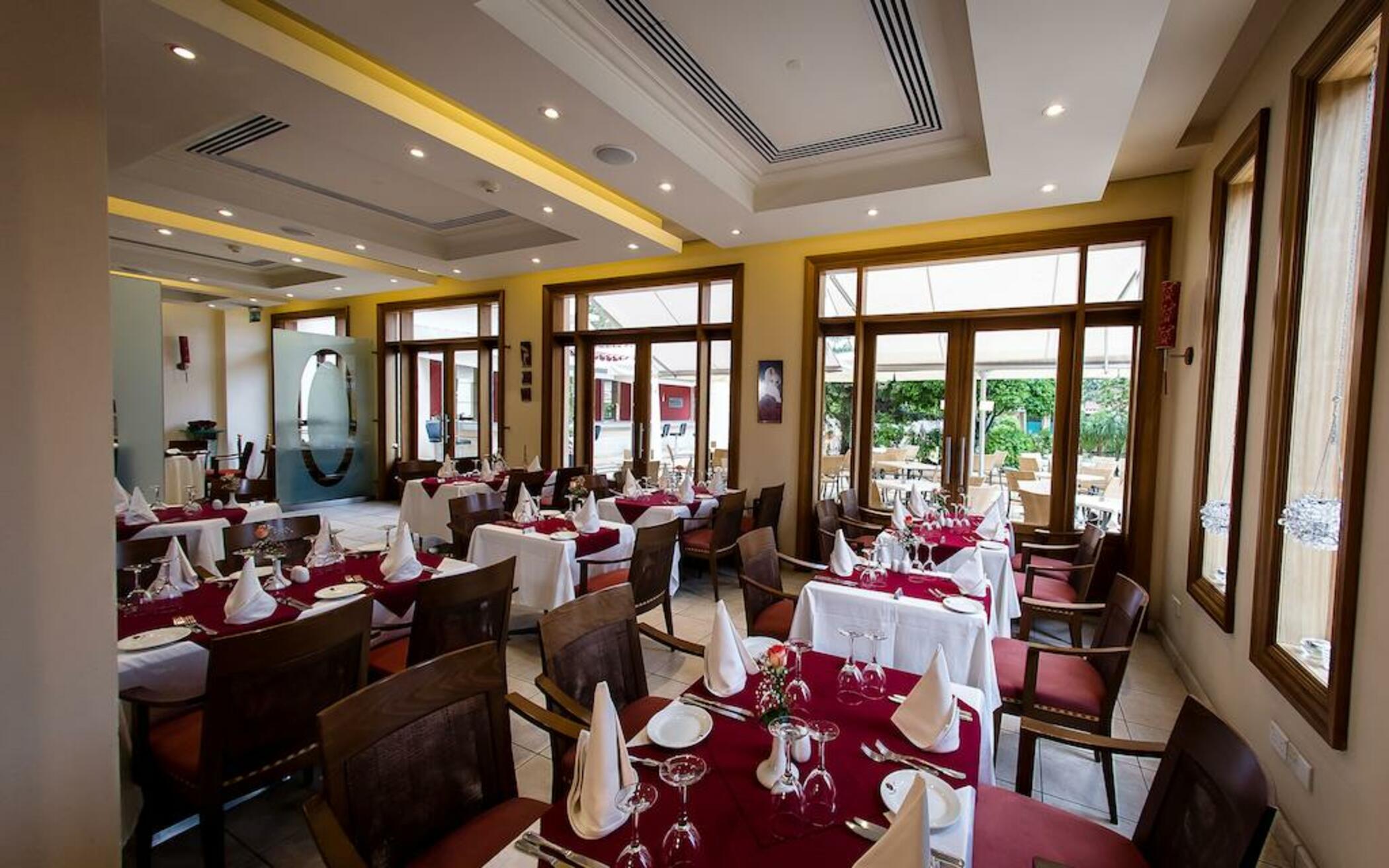 Фото Curium Palace Hotel