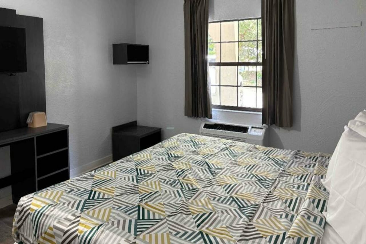 Фото Studio 6 Tallahassee, Fl – North Monroe