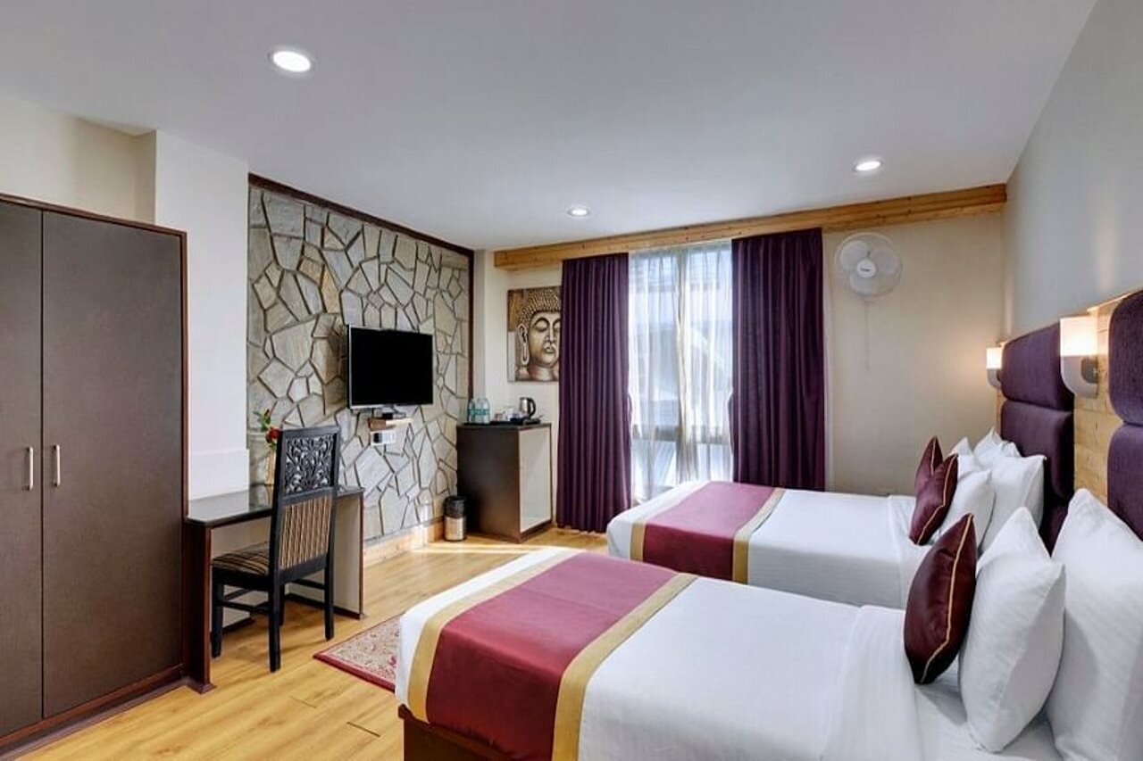 Фото отеля 2