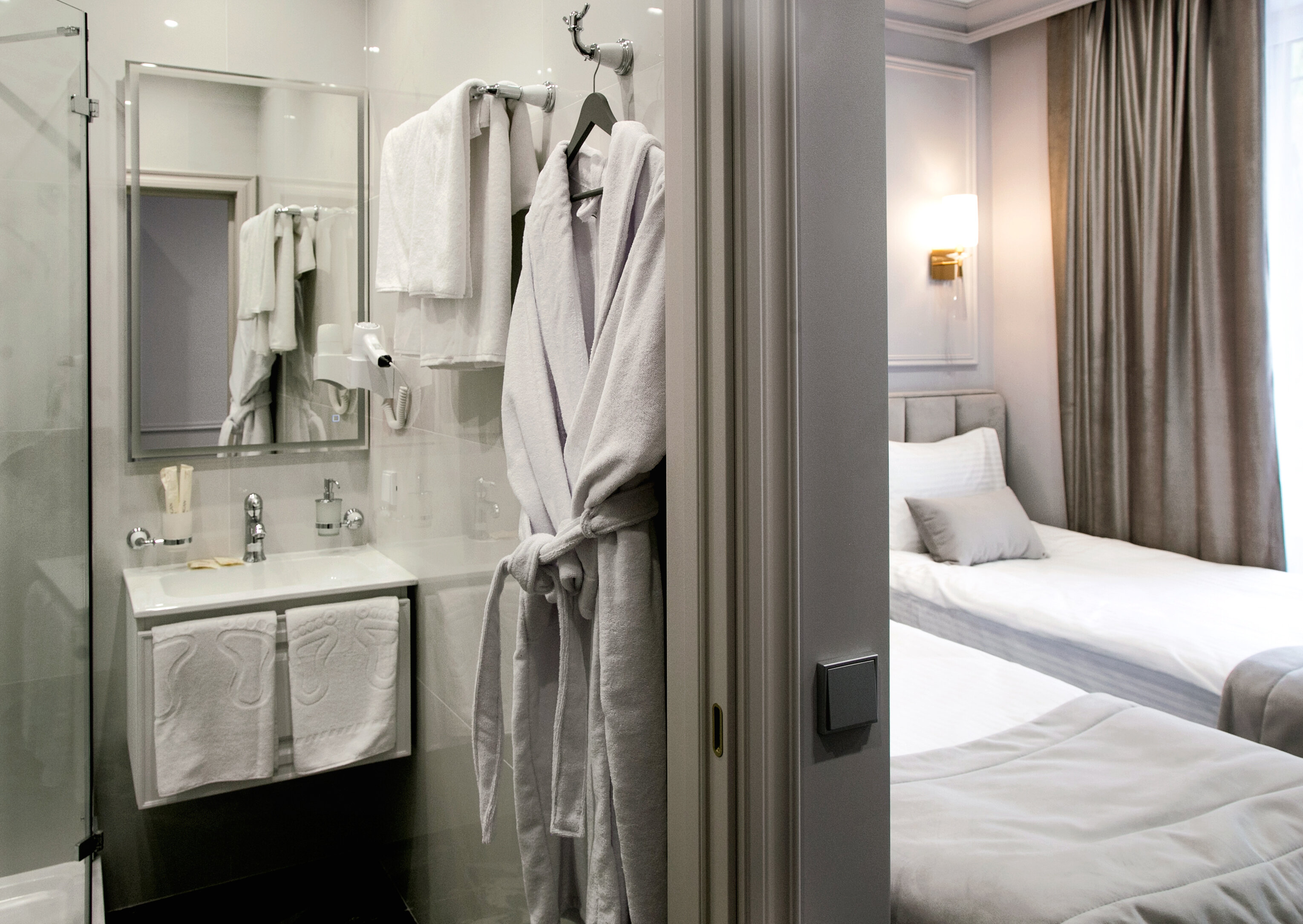 Фото Империя