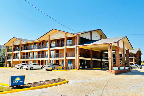 Гостиница Red Roof Inn and Suites Bossier City в Бошьер Сити