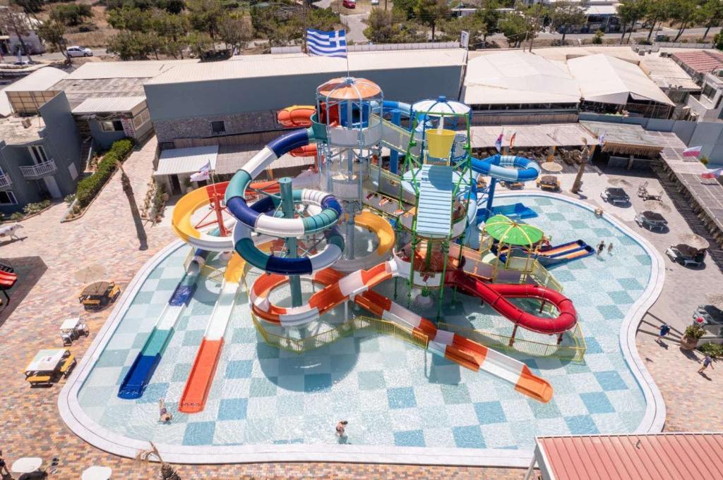 Фото SunBay Hotel