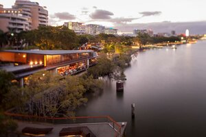 Гостиница Emporium Hotel South Bank