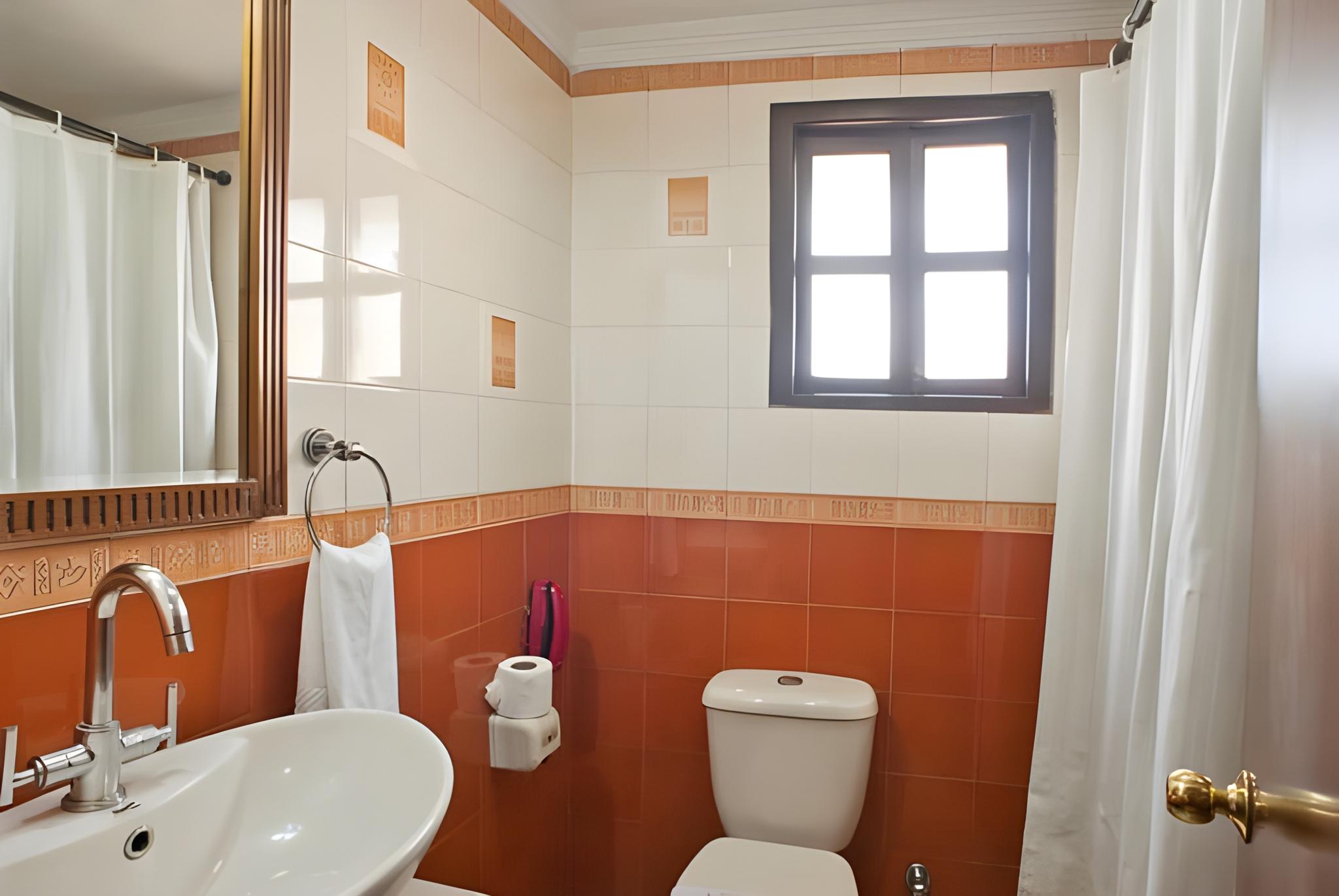 Фото Hotel Gulshan International