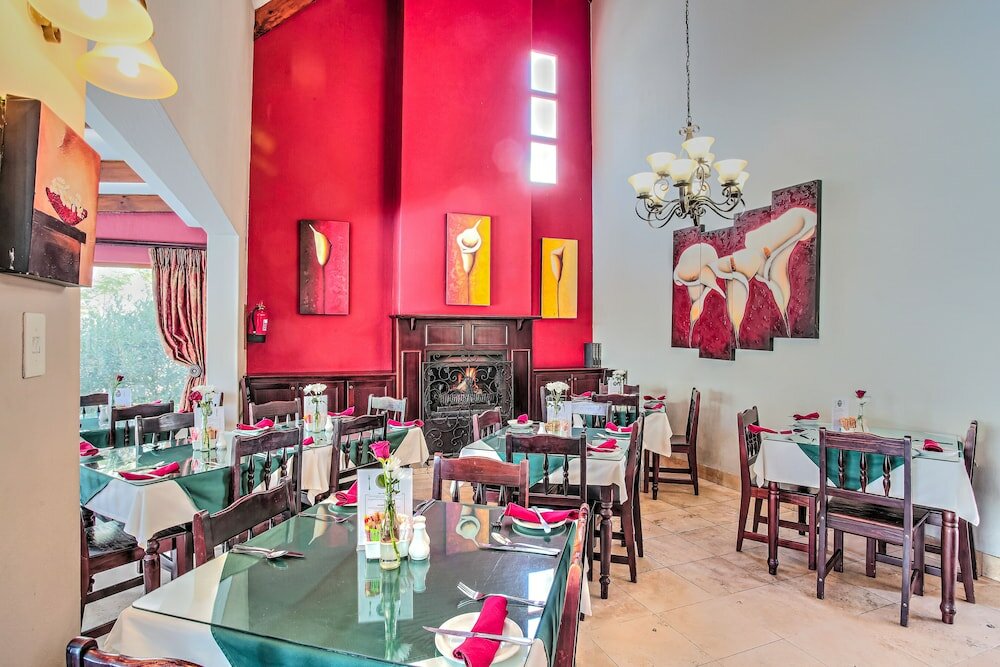 Фото Sunninghill Guest Lodge