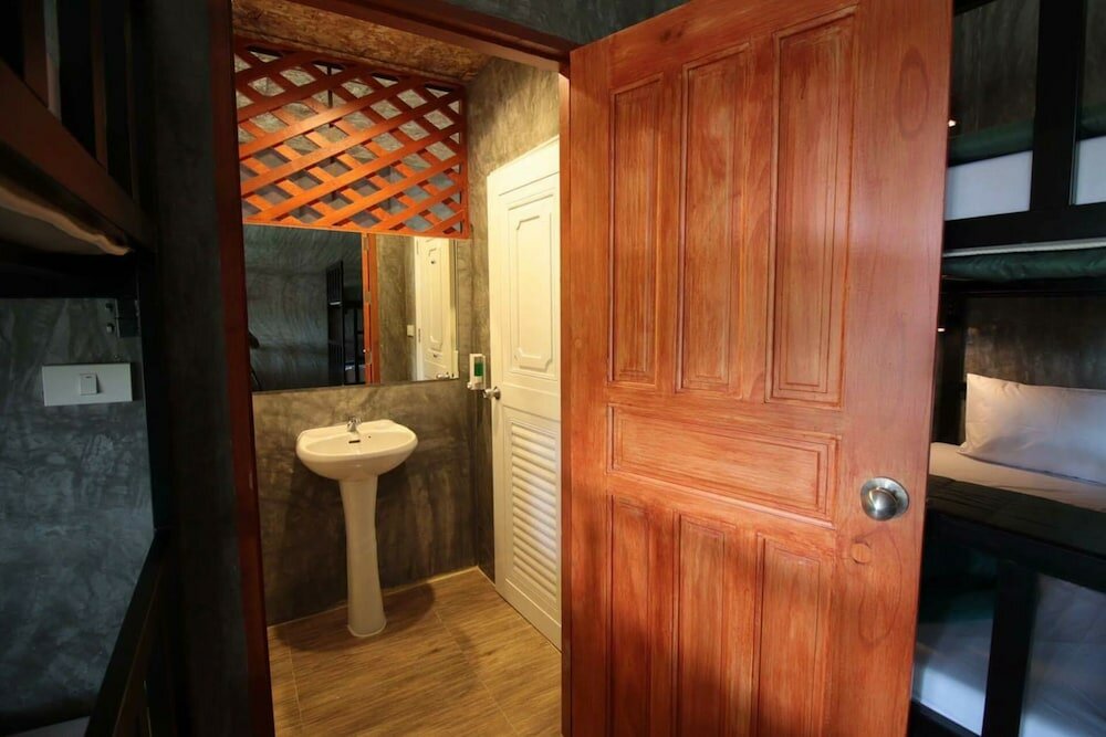 Фото Blanco Hostel at Lanta