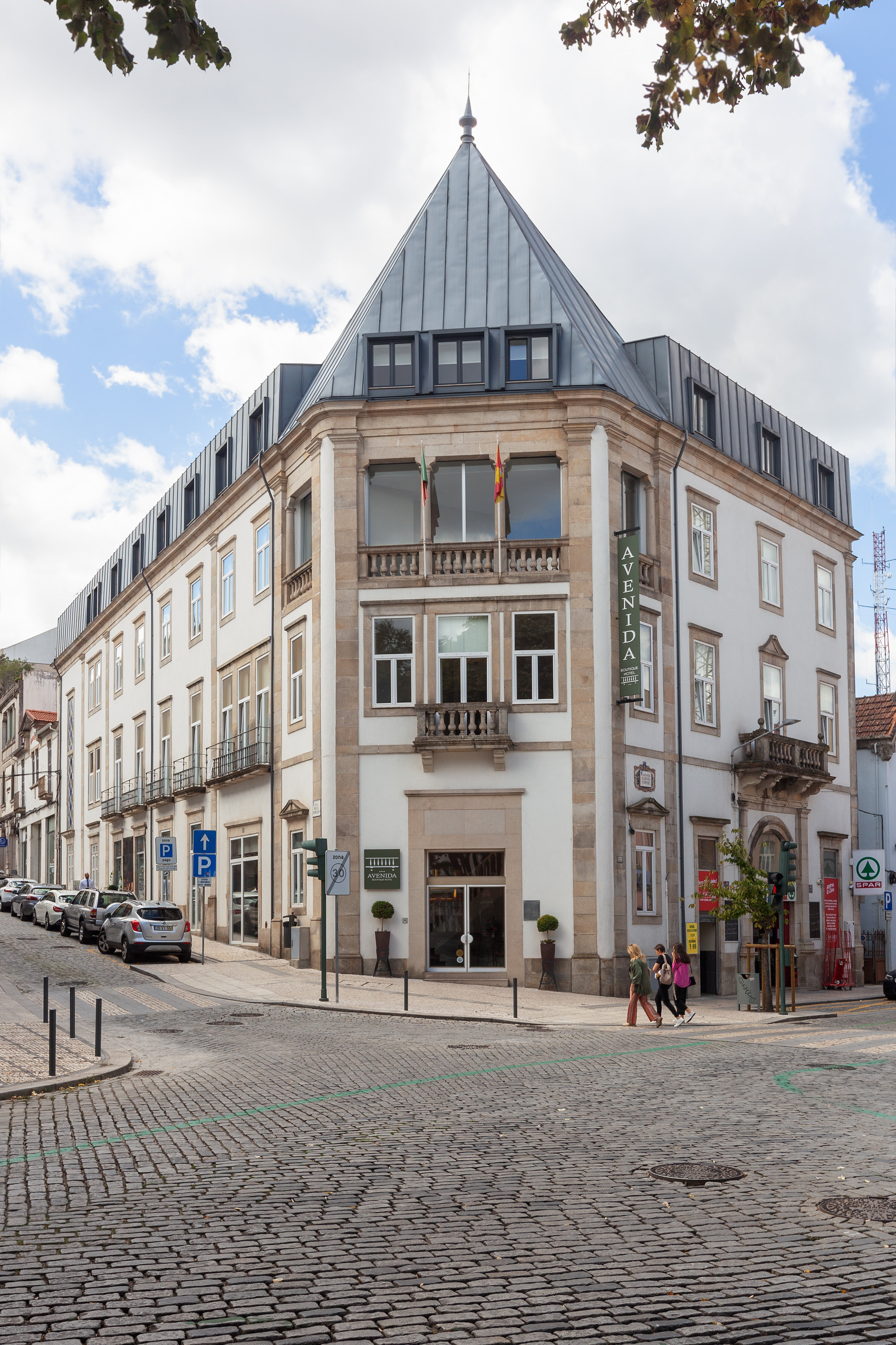 Фото Avenida Boutique Hotel