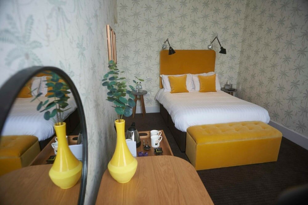 Фото The Embankment