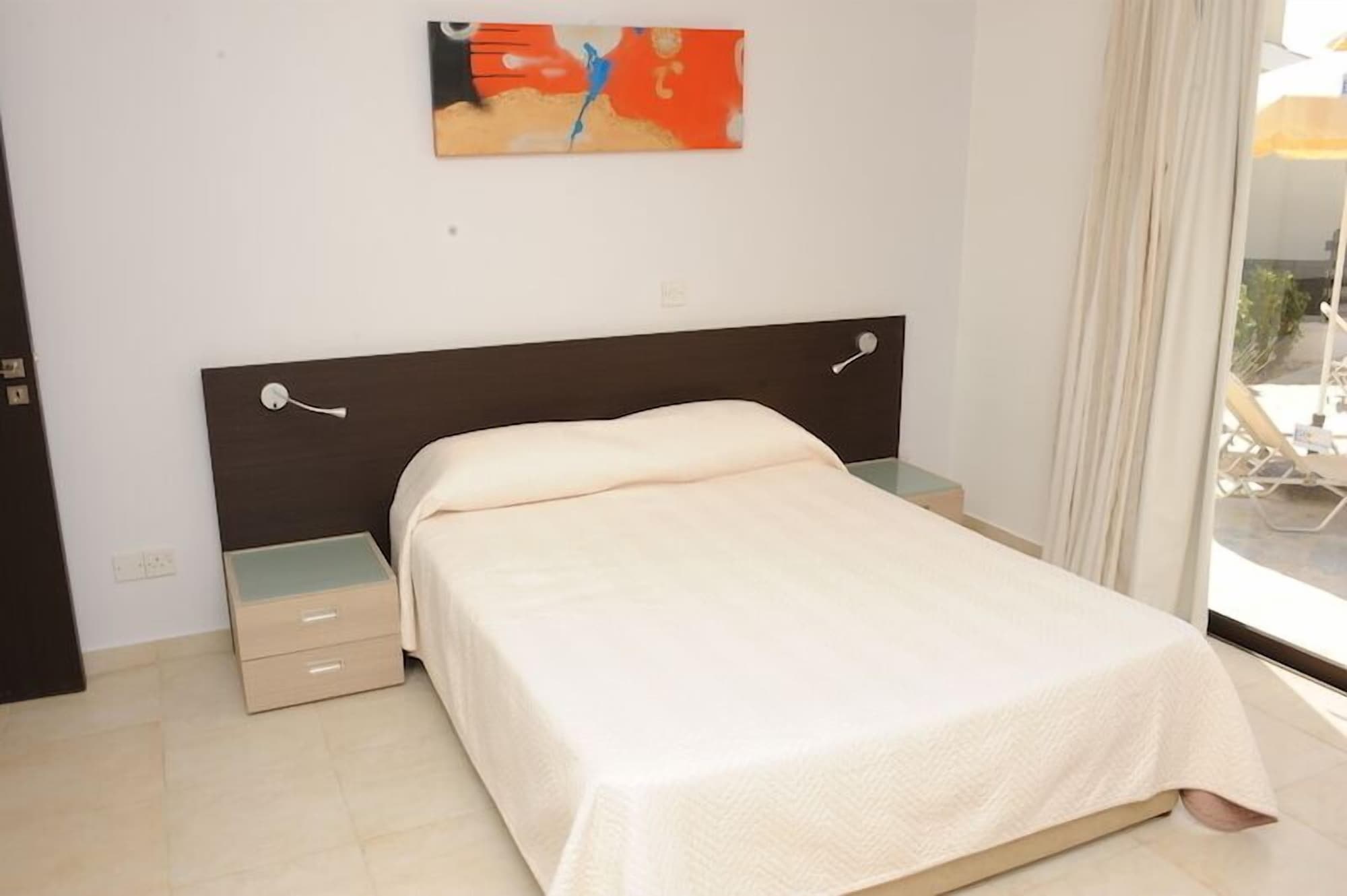 Фото Platzia Beach Villas