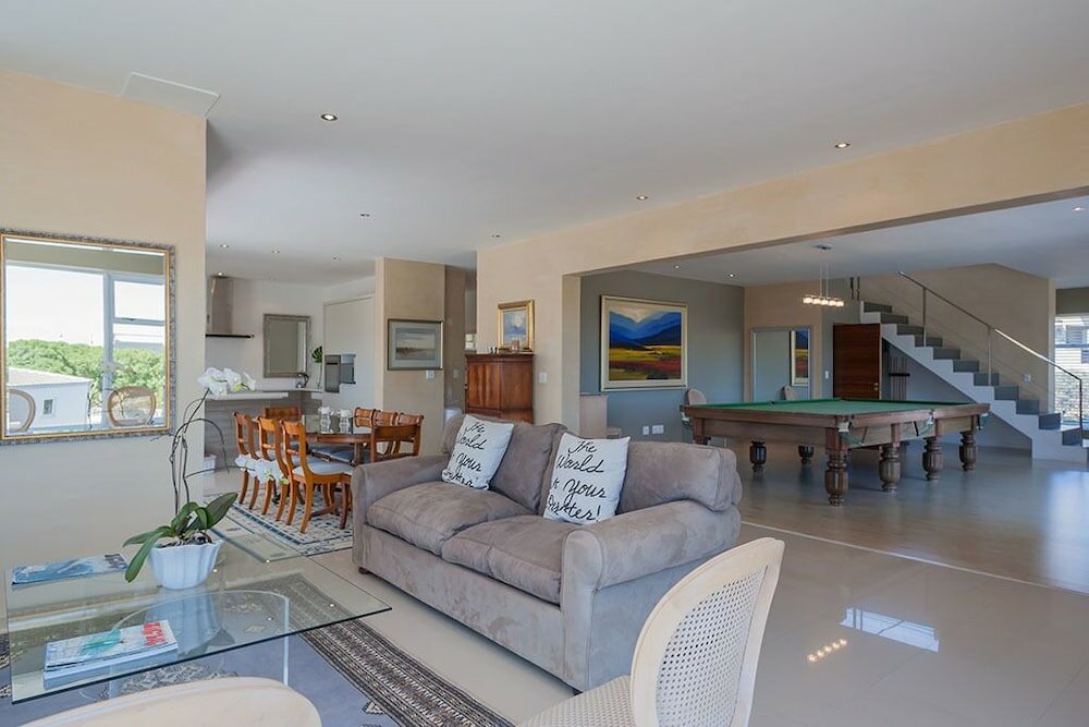 Фото Greenways Beach House