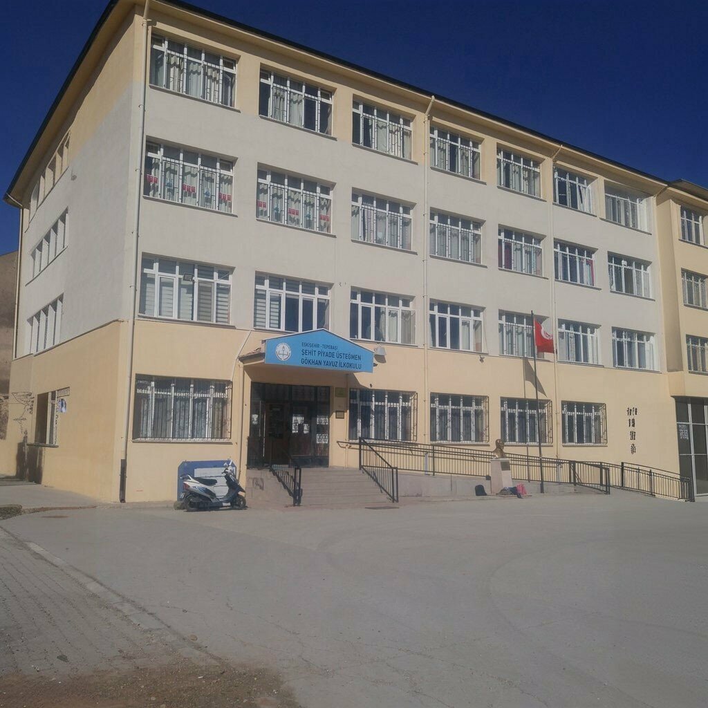 School Martyr Infantry Lieutenant Gokhan Yavuz Middle School, Eskisehir, photo