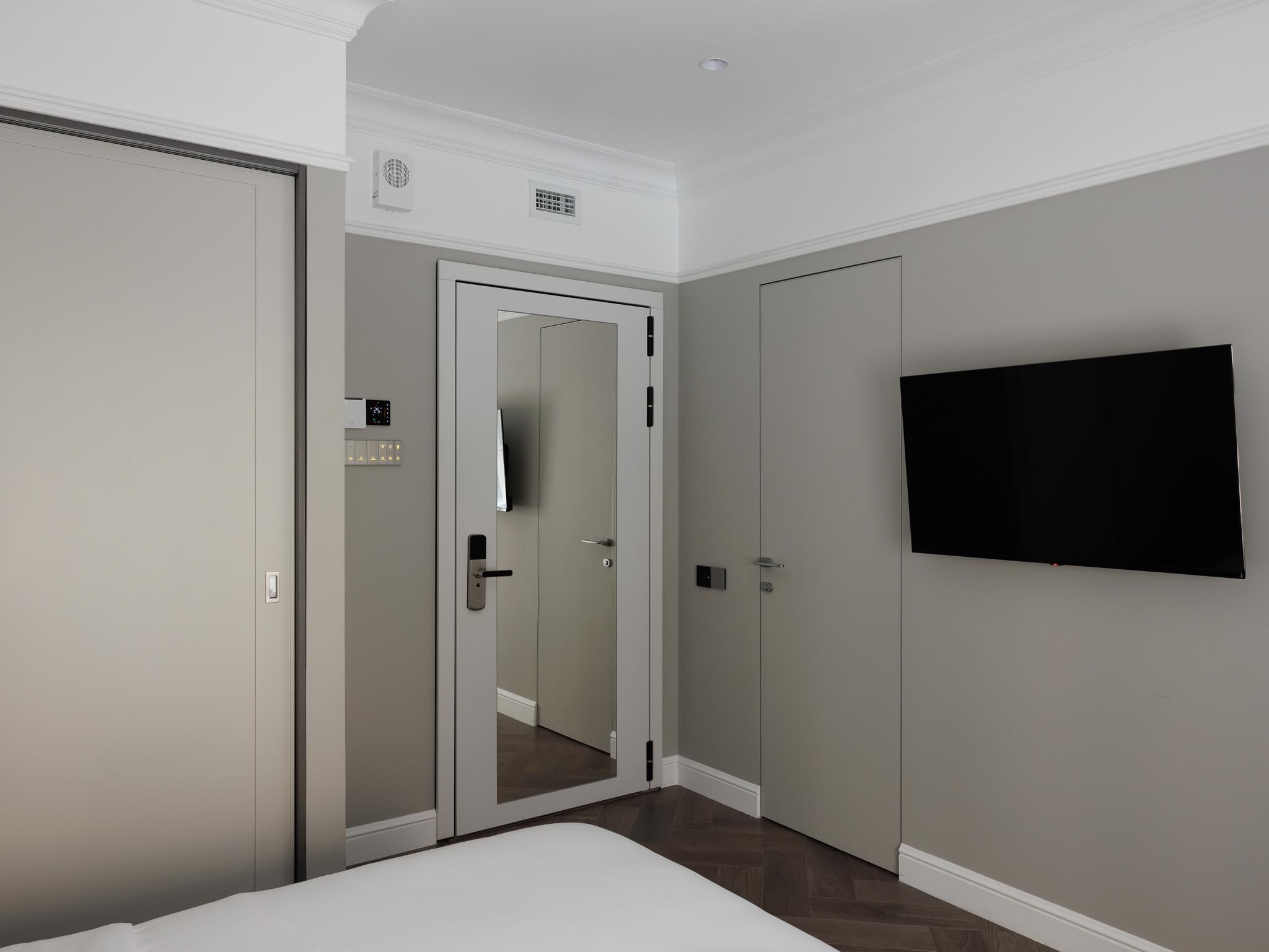 Фото Огюстин Шатильон